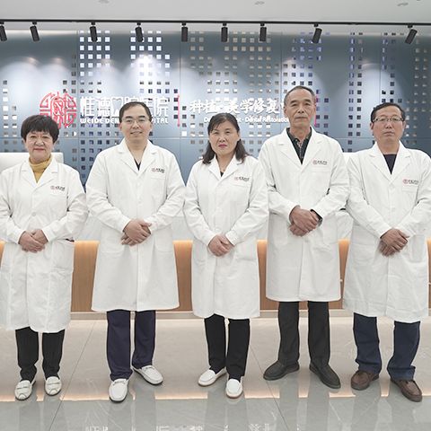 專(zhuān)職的醫(yī)生